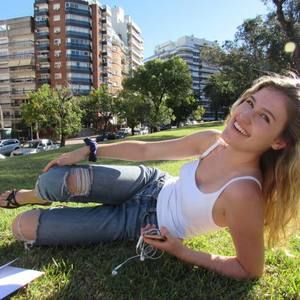 Meet your Posher, Elissa